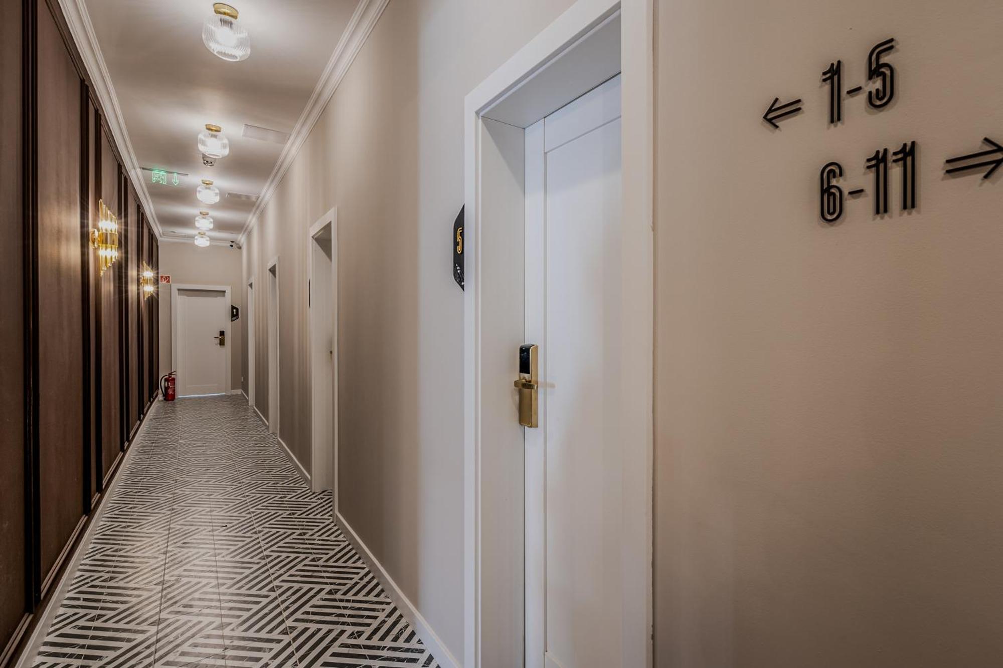 Timeless Boutique Suites By Bqa Budapeste Exterior foto