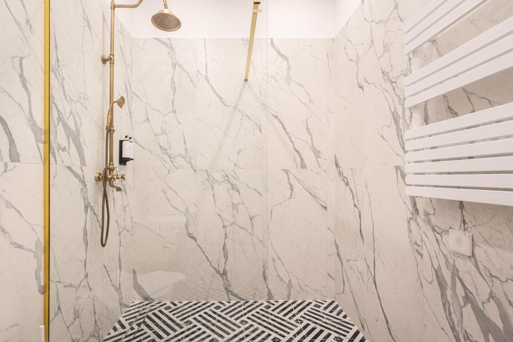 Timeless Boutique Suites By Bqa Budapeste Exterior foto