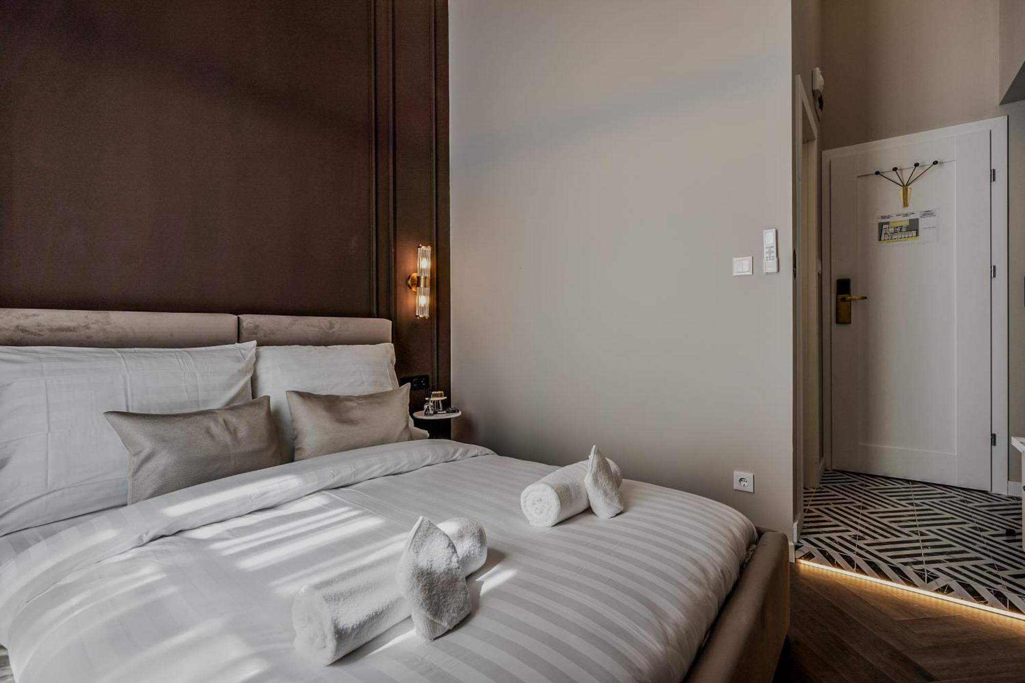 Timeless Boutique Suites By Bqa Budapeste Exterior foto